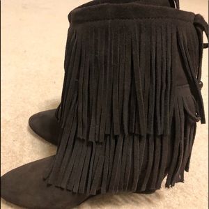 Ralph Lauren fringed cowboy boots. ‘Pocahontas’ style. Brown suede